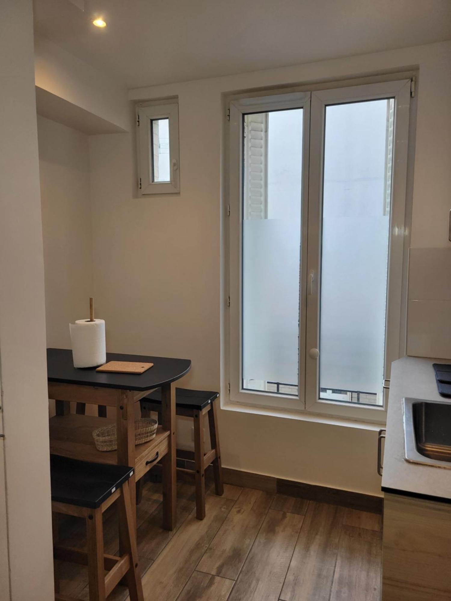 Amazing Apartment A Stone'S Throw From The City Of Lights - Paris クリシー エクステリア 写真