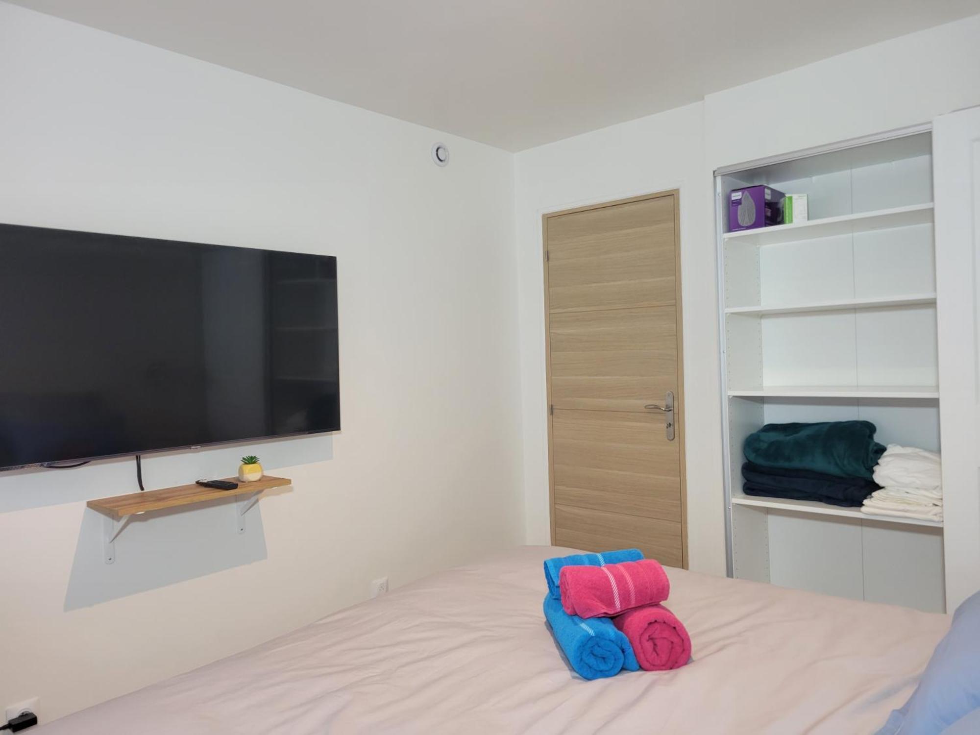 Amazing Apartment A Stone'S Throw From The City Of Lights - Paris クリシー エクステリア 写真